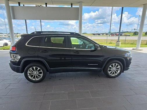 2022 Jeep Cherokee Latitude Lux