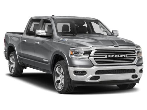 Diamond Black Crystal Pearlcoat 2022 RAM 1500 Laramie