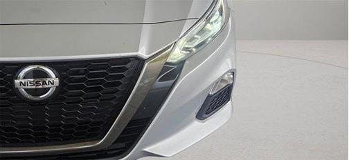 2020 Nissan Altima SR FWD