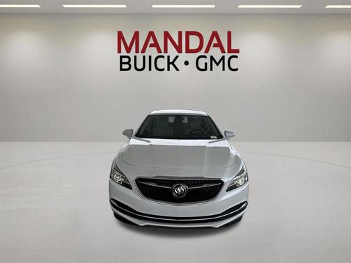 White Frost Tricoat 2017 Buick LaCrosse Essence