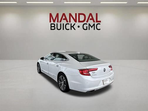 White Frost Tricoat 2017 Buick LaCrosse Essence