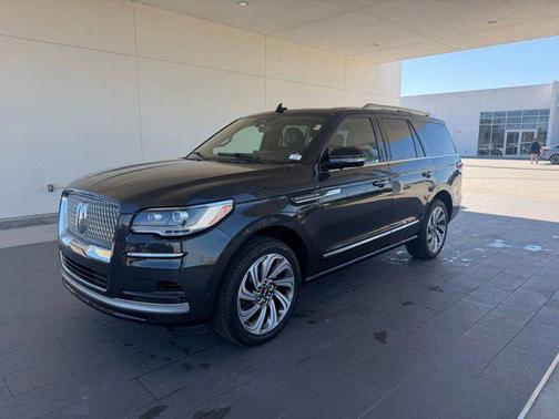2023 Lincoln Navigator Reserve