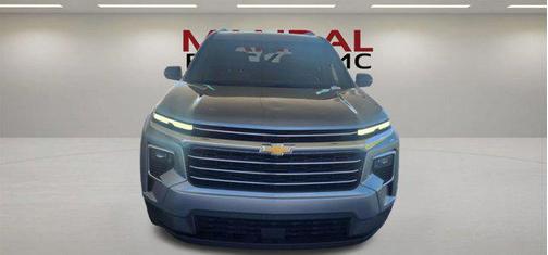 Sterling Gray Metallic 2024 Chevrolet Traverse LT