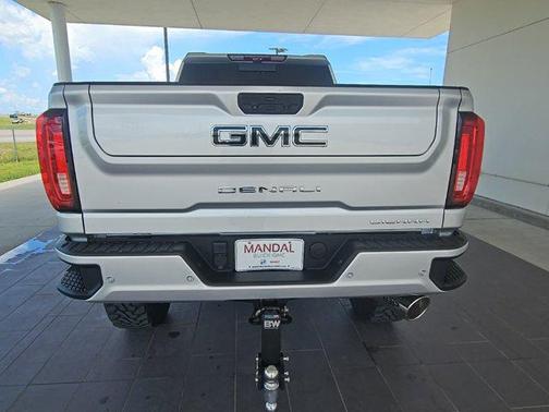 2023 GMC Sierra 2500 Denali