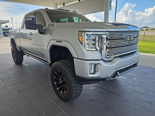 2023 GMC Sierra 2500 Denali