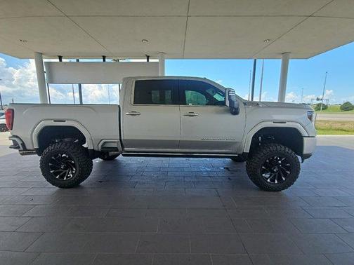 2023 GMC Sierra 2500 Denali