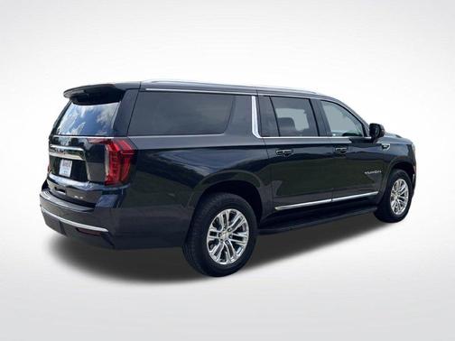 Titanium Rush Metallic 2023 GMC Yukon XL SLT