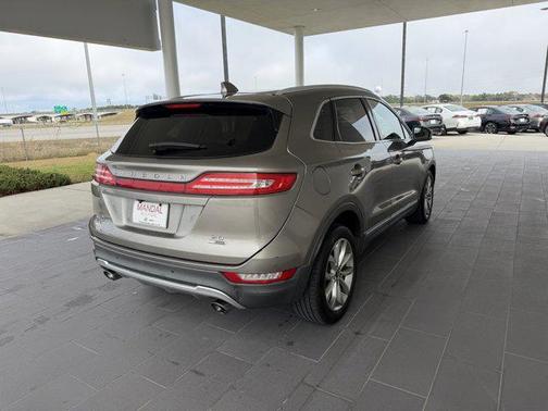 2016 Lincoln MKC Select
