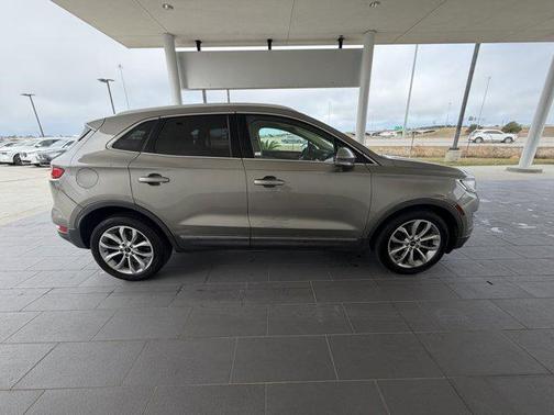 2016 Lincoln MKC Select