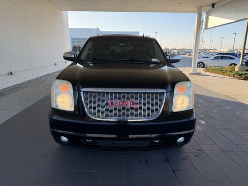 2011 GMC Yukon XL 1500 SLT