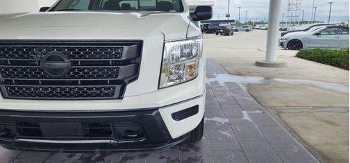 Glacier White 2024 Nissan Titan SV