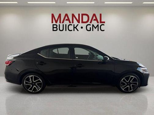 Super Black 2025 Nissan Sentra SR