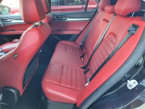 2020 Alfa Romeo Stelvio Ti Sport