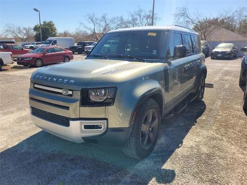 2023 Land Rover Defender 110 SE