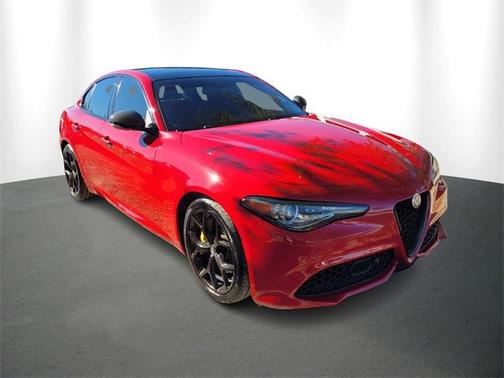 2019 Alfa Romeo Giulia Sport