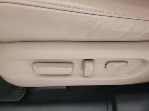 2022 Honda Pilot Touring 8-Passenger