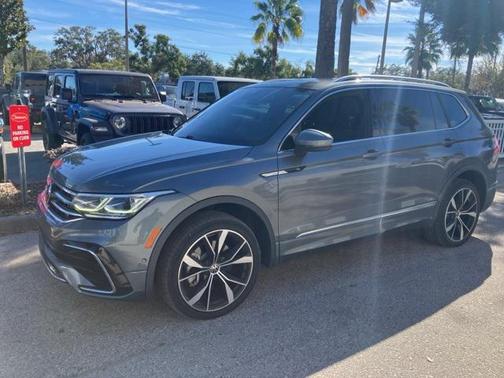 2022 Volkswagen Tiguan 2.0T SEL R-Line 4MOTION