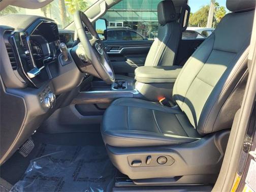 2025 GMC Sierra 2500 SLT