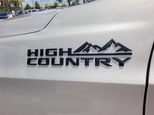 2024 Chevrolet Tahoe 4WD High Country