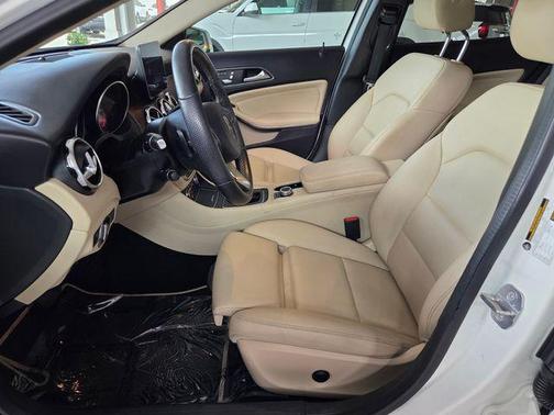 Polar White 2019 Mercedes-Benz GLA 250 Base