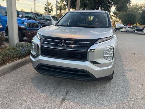 2022 Mitsubishi Outlander ES 2.5 2WD