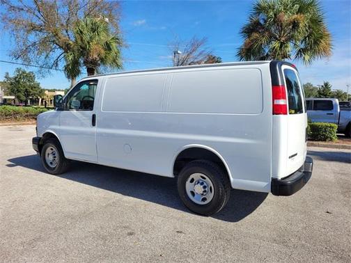 2021 Chevrolet Express 2500 RWD 2500 Regular Wheelbase WT