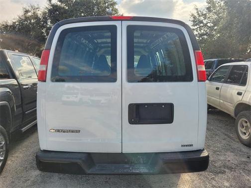 2021 Chevrolet Express 2500 RWD 2500 Regular Wheelbase WT