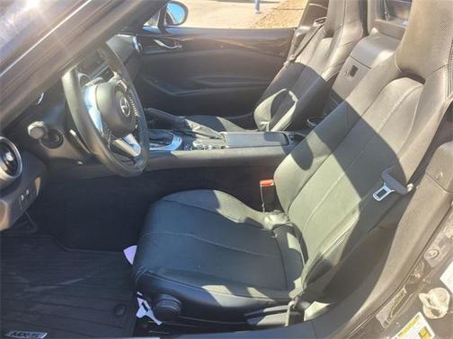 2022 Mazda MX-5 Miata RF Grand Touring