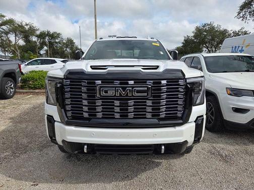 White Frost Tricoat 2025 GMC Sierra 3500 Denali