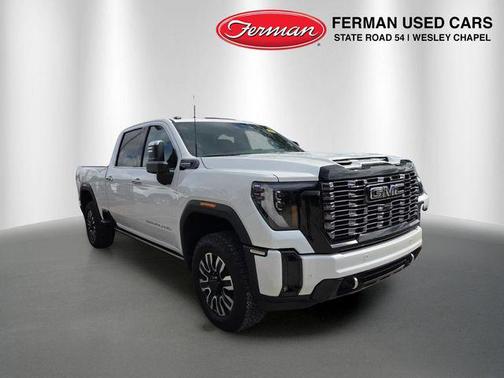 White Frost Tricoat 2025 GMC Sierra 3500 Denali