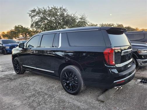 2023 GMC Yukon XL Denali