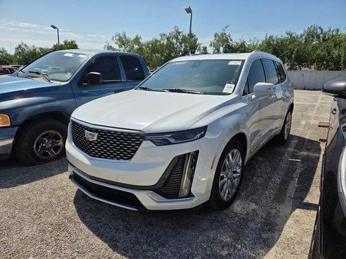 Crystal White Tricoat 2021 Cadillac XT6 Premium Luxury FWD