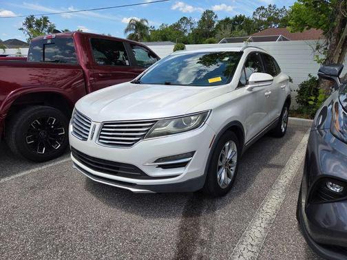 WHITE PLATINUM MET TRI-COAT 2015 Lincoln MKC Base