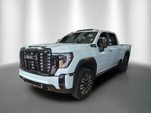 Glacier White Tricoat 2026 GMC Sierra 2500 Denali Ultimate