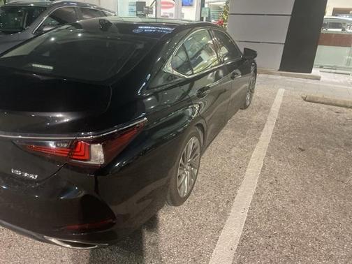 2019 Lexus ES 350 Ultra Luxury