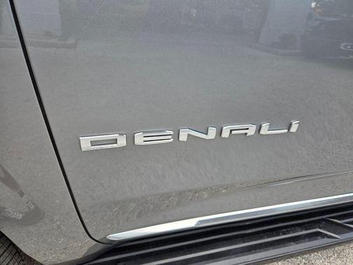 Sterling Metallic 2024 GMC Yukon Denali
