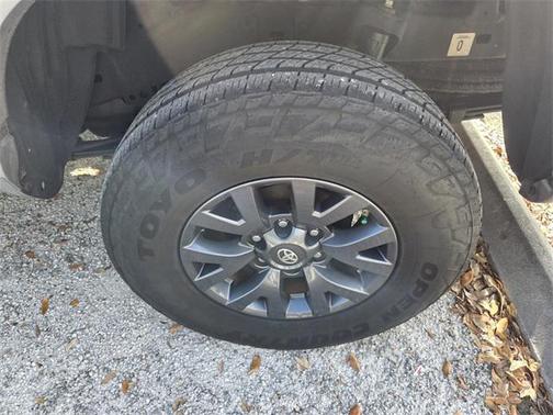 2020 Toyota Tacoma SR5