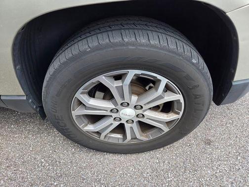 Champagne Silver Metallic 2013 GMC Acadia SLT-1