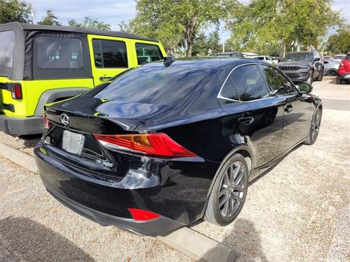 2018 Lexus IS 300 Base