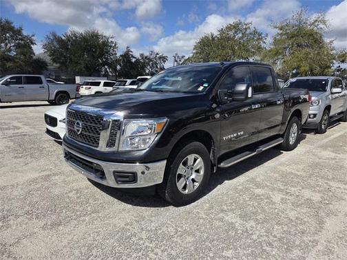2018 Nissan Titan SV