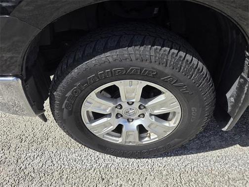 2018 Nissan Titan SV