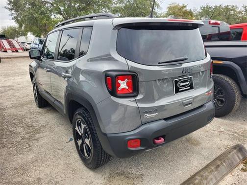 2022 Jeep Renegade Trailhawk