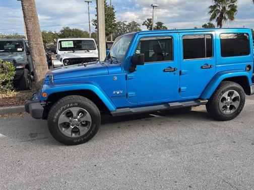 2016 Jeep Wrangler Unlimited Sahara