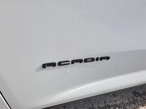 2026 GMC Acadia Elevation FWD