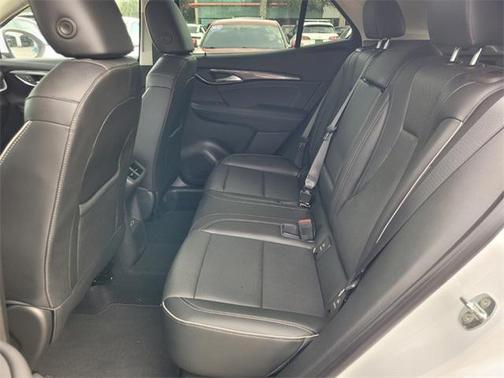 2023 Buick Envision Essence FWD