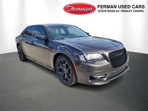 2023 Chrysler 300 Touring