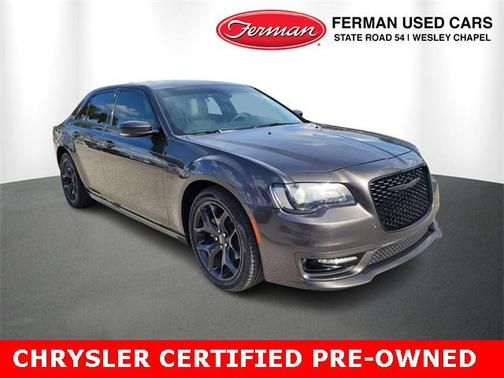 2023 Chrysler 300 Touring