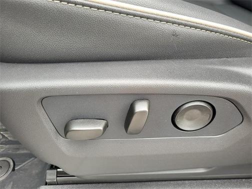 2026 GMC Yukon 2WD Elevation