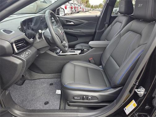 2026 Buick Envista Sport Touring FWD