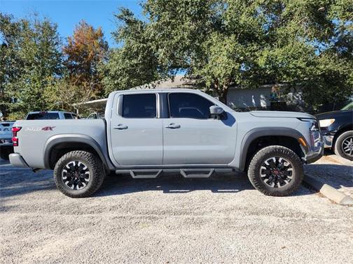 2022 Nissan Frontier PRO-4X